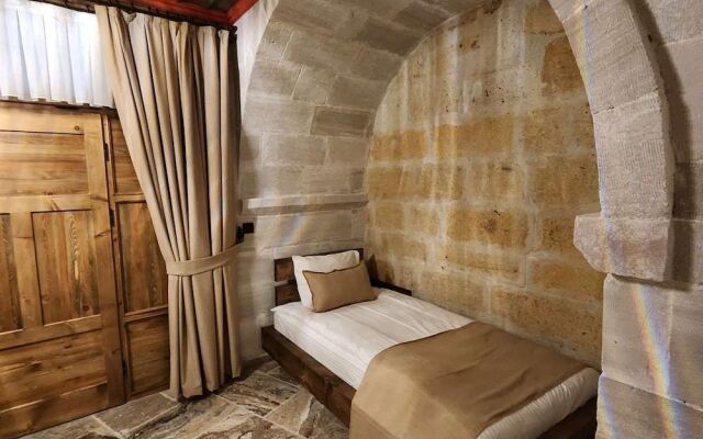 Noah's Ark Cave Hotel