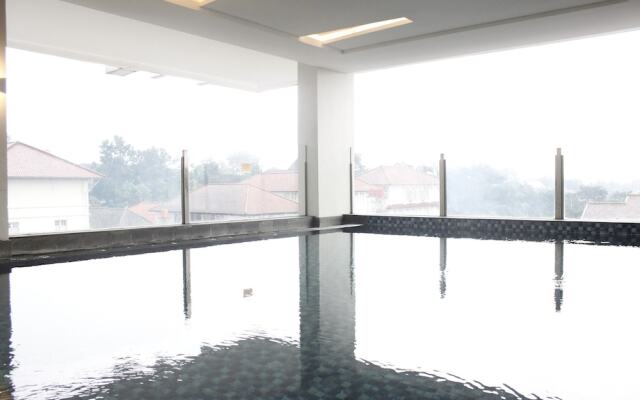 Modern & Comfy Studio Apartment at Tamansari Tera Residence