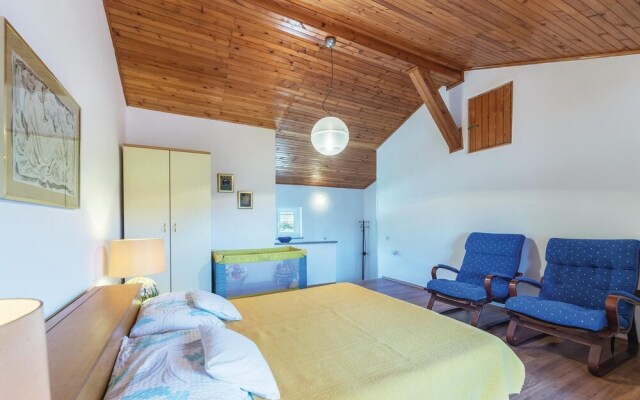 Nice Home in Premantura With Wifi and 4 Bedrooms
