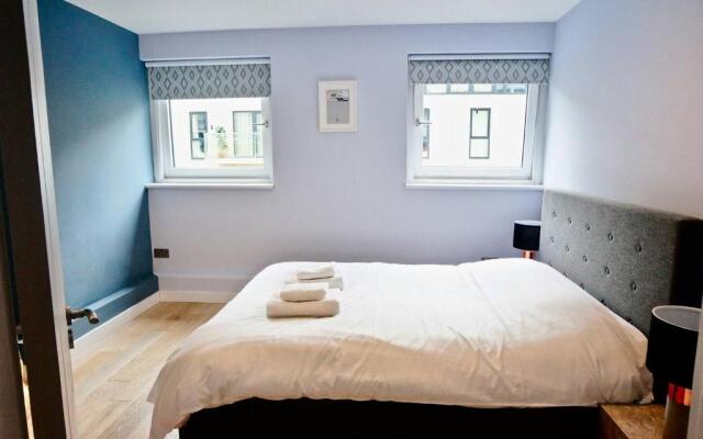2BR/2Bath Luxury Modern Flat in the City London