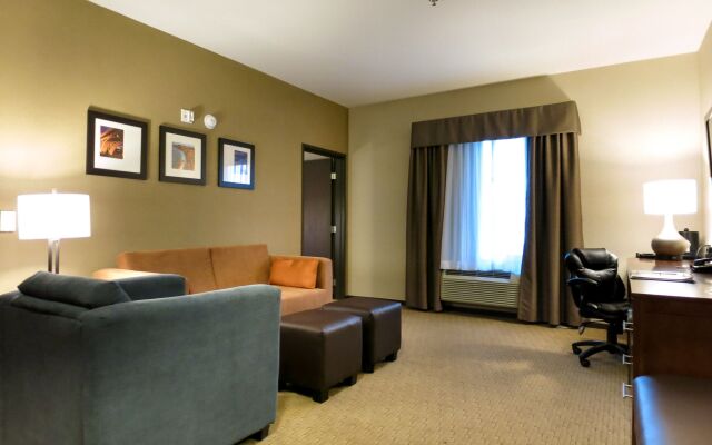 Comfort Suites Saskatoon