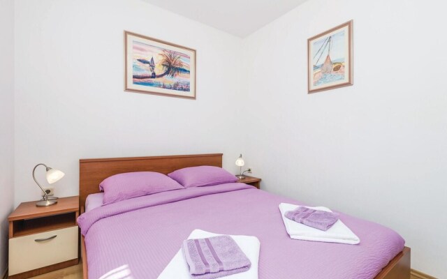 Amazing Home in Pag With 2 Bedrooms and Wifi