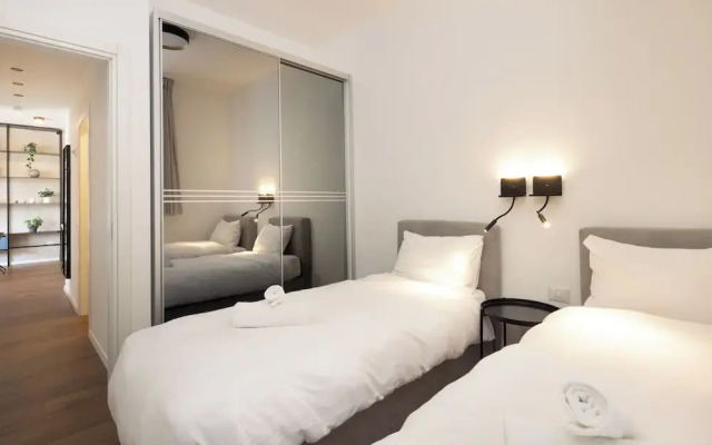 Modern Cozy Dream by Sea N' Rent
