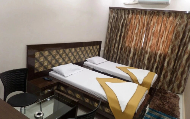 Hotel Gandharv Garden