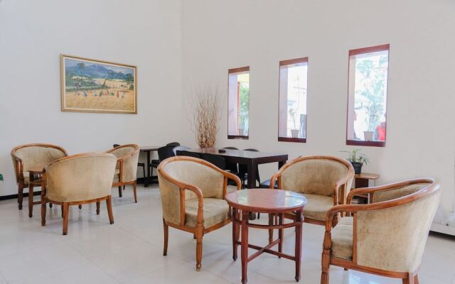 Hotel O Arjosari Near Plaza Araya Formerly Hotel Nugraha