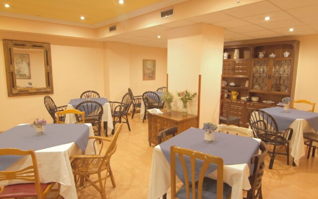 Hostal Costa Gijón
