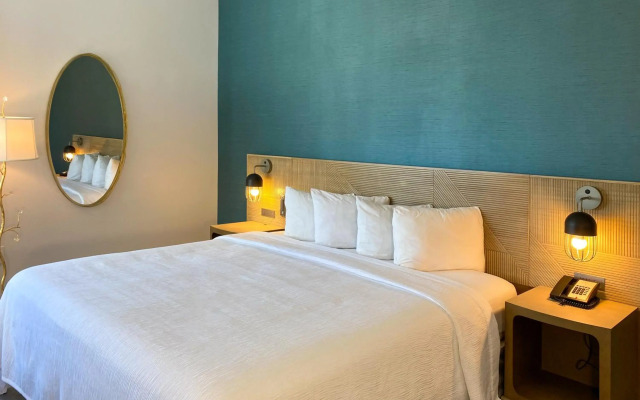 The Pickwick Hotel