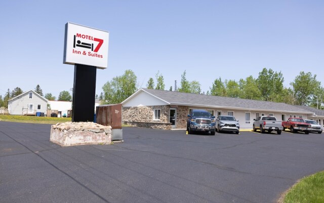 Motel 7 Inn & Suites