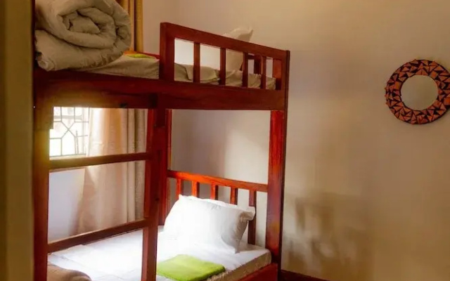 Arushabackpackers home