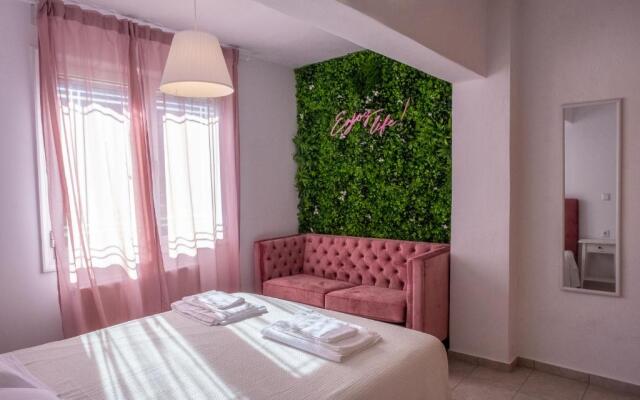 Remvi GUEST HOUSE