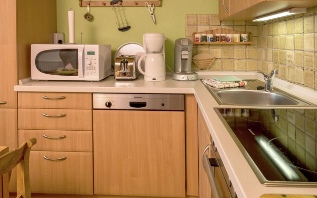 Blissful Apartment With Ski Storage,terrace, Garden, Heating