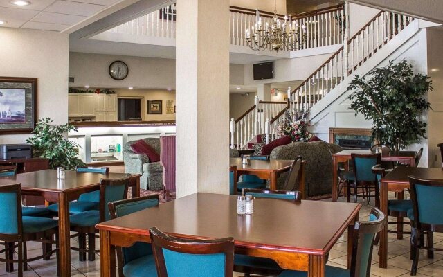 Quality Inn & Suites Bellville - Mansfield