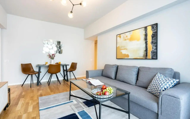 Bright 2BR Flat - Top Location - Amazing Balconies