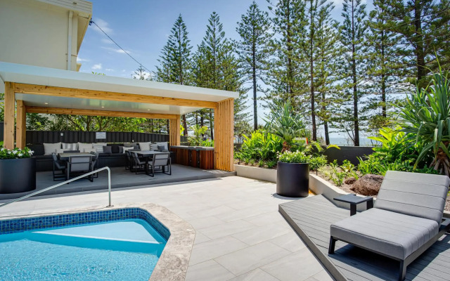 Burleigh Esplanade Apartments