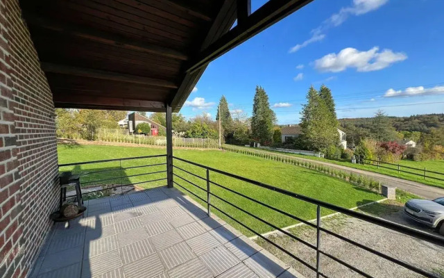 Beautiful Bungalow for 4 People With Large Garden