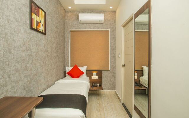 Capital O 25030 D'brooks