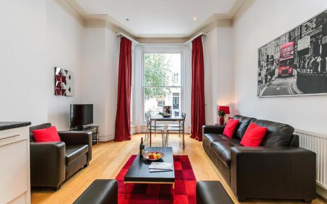 Longridge Road Apartments By Flying Butler