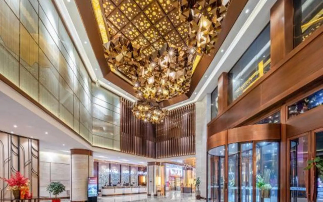 Qianlong Hotel