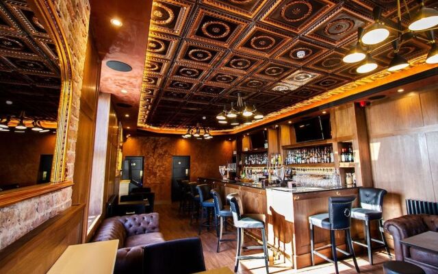 The Hadley Hotel