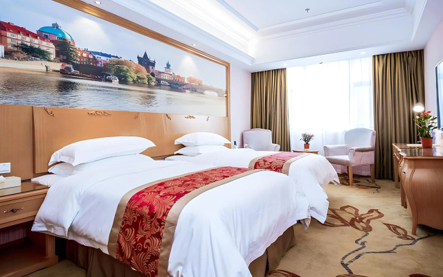 Vienna Hotel (Wuhan Lingjiaohu Wanda Metro Station) – Guest Rooms – Wuhan