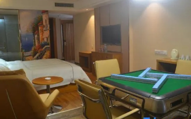 Wodun Platinum Hotel (Qinzhou East Railway Station Niannianfeng Plaza)