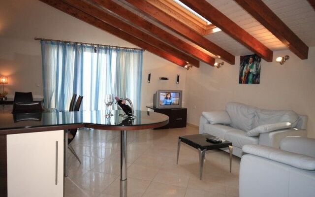 Zigouris House