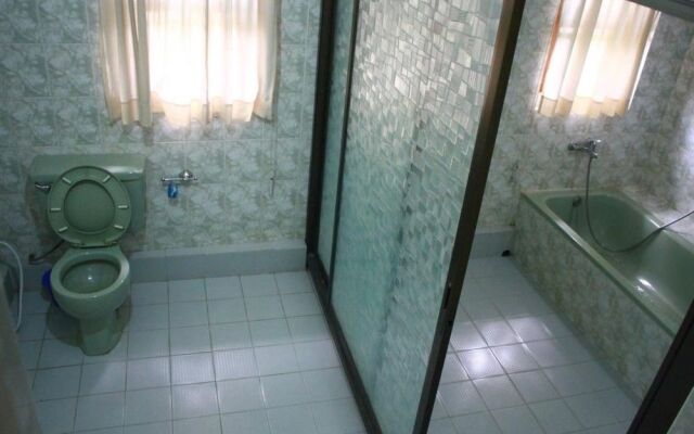 Orchid Nan Myaing Hotel