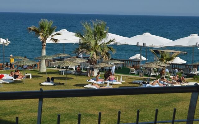 Lamos Resort Hotel & Convention Center