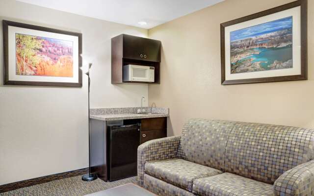 Days Inn & Suites by Wyndham Page Lake Powell