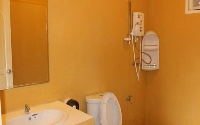 Amigo Saloon Khaoyai Hotel