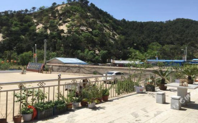 Beizhen Good Luck Hotel (Qingyan Temple Branch)