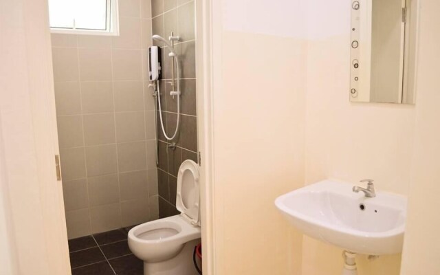 Summertime Arena Suite 1