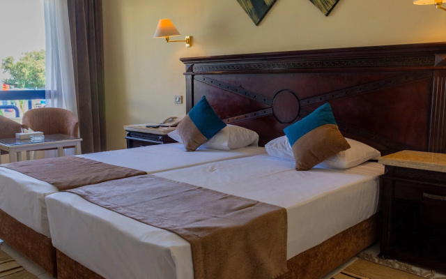 Cataract Resort Naama Bay