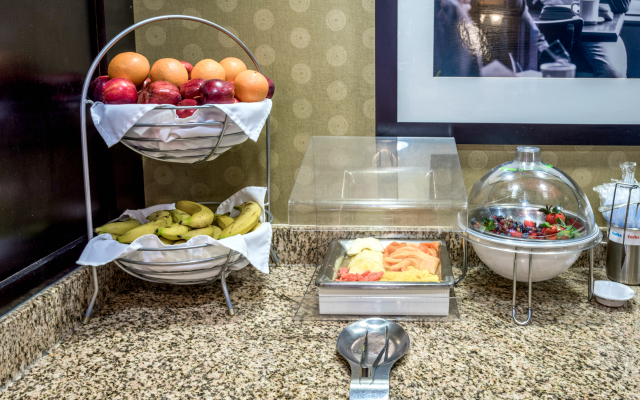 Hampton Inn & Suites Montgomery-Downtown