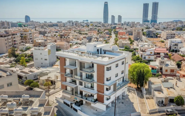 Sanders Breeze Limassol