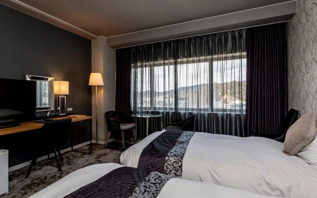Century Plaza Hotel – Guest Rooms – Tokushima