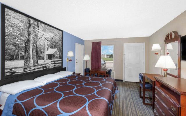 Super 8 by Wyndham Whiteville