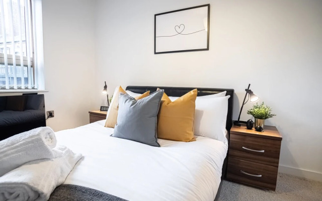 IQuarter Apartment