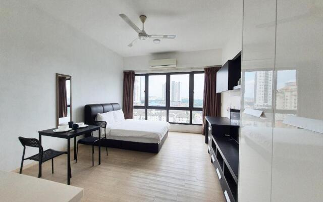 PJ The Grand by SkyLimit Suites