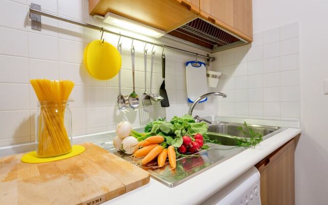 Rome as you feel - Piazza dei Satiri