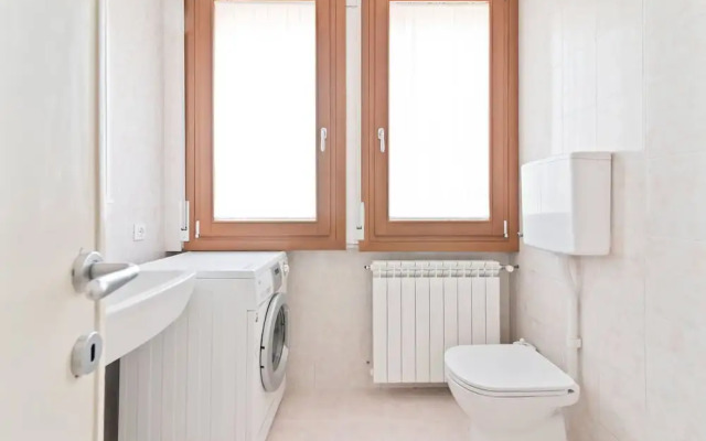 Santa Rita Roomy Apartment