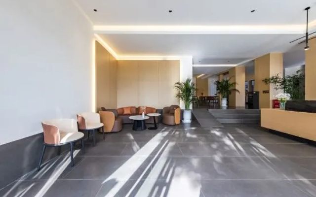 Dali Dongting Hotel (Erhai Branch, Dali High Speed Railway North Station) – Lobby – Dali