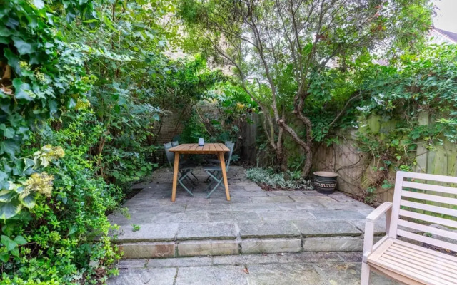 Serene & Stylish 1BD Flat - Tooting Bec!