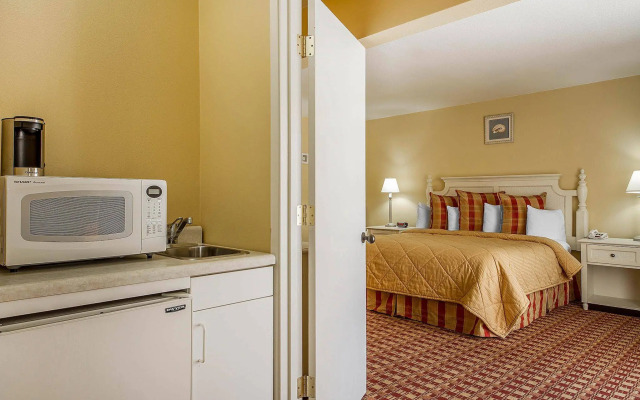 Quality Inn & Suites Capitola By the Sea