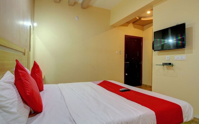 Capital O 13489 Garuda Comforts