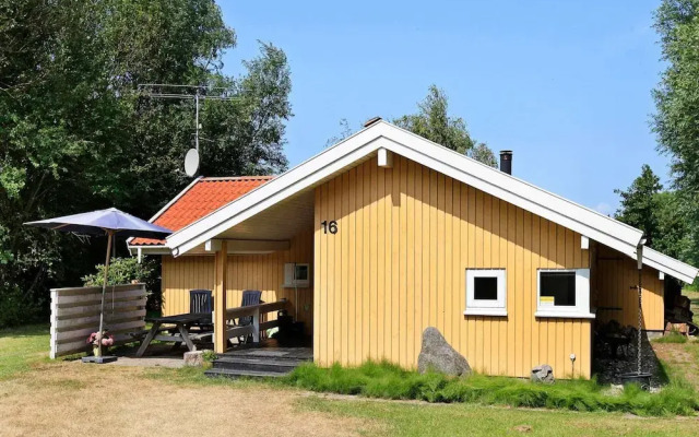 6 Person Holiday Home in Humble-by Traum