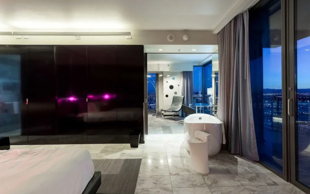 Palms Place Unit 35321