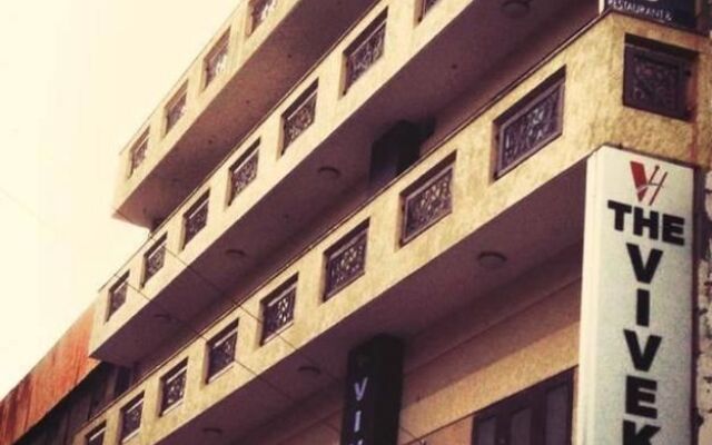 Vivek Hotel