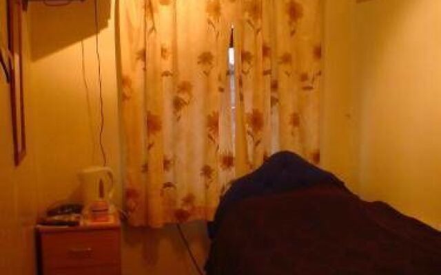 Revive Lodge Heathrow