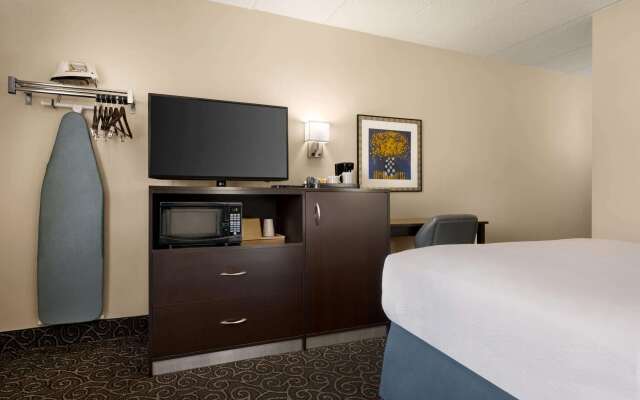 Days Inn by Wyndham Fort Collins